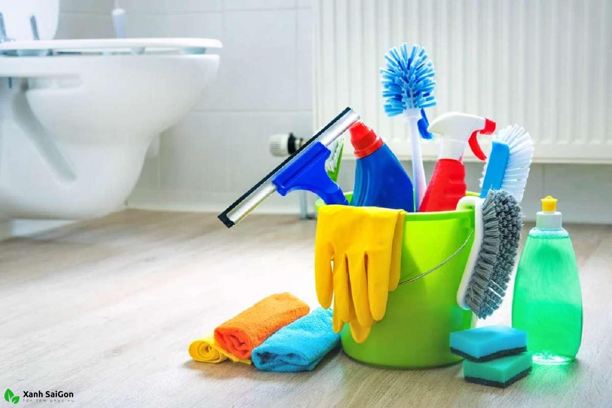 Hướng dẫn chi tiết cách làm sạch nhà vệ sinh hiệu quả 100%