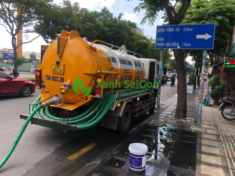 Dịch vụ rút hầm cầu Quận 1 Chuyên Nghiệp tại Xanh Sài Gòn